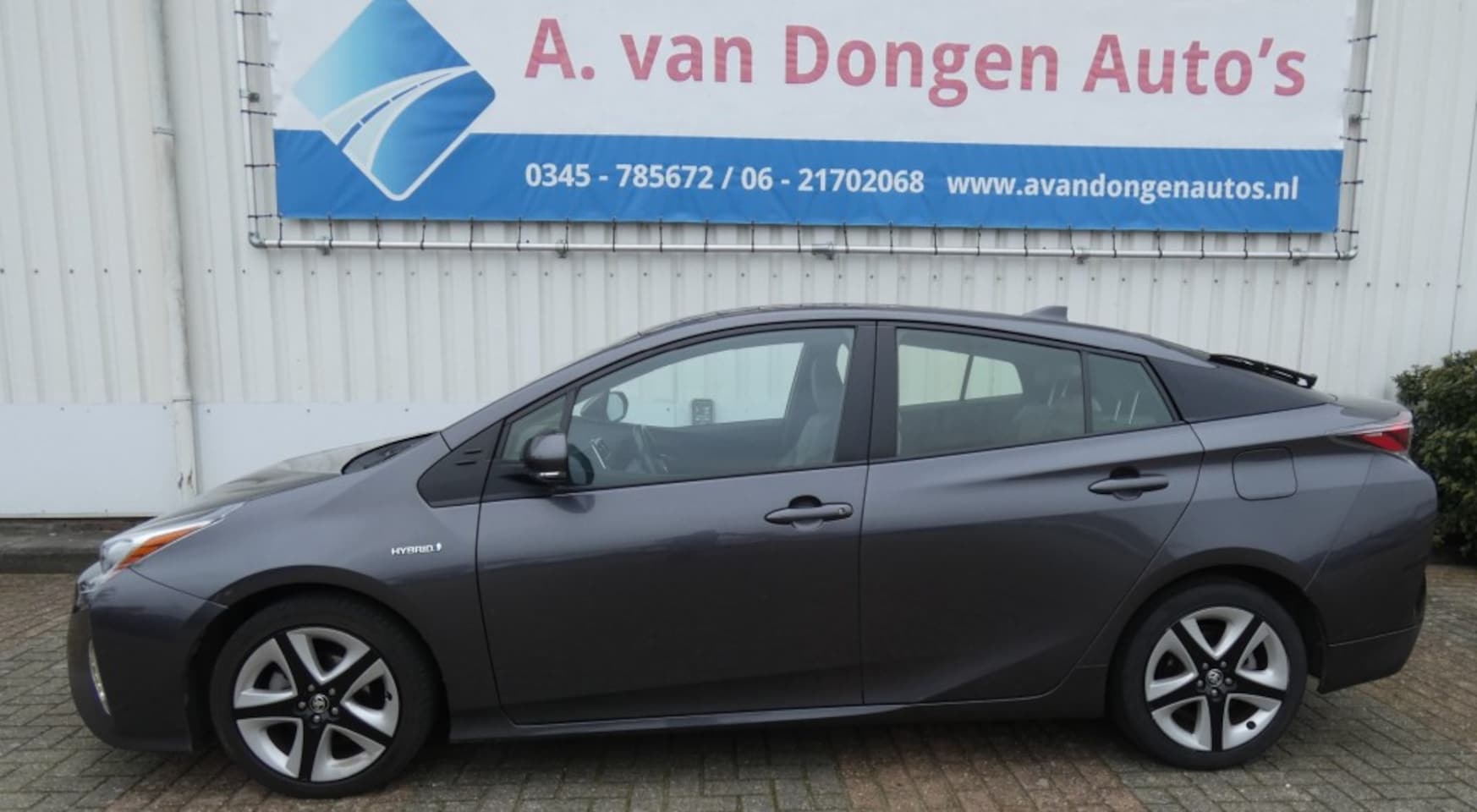 Toyota Prius - 1.8 Dynamic 1.8 DYNAMIC,Leer,Camera,Trhaak,Keyless,Navi,APK 17-10-26 - AutoWereld.nl