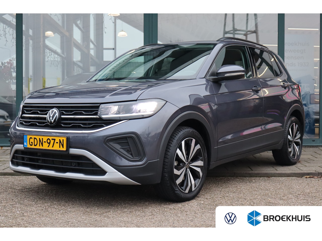Volkswagen T-Cross - 1.0 TSI Life Edition 115PK | Achteruitrijcamera | Cruise control adaptief | Hill hold func - AutoWereld.nl