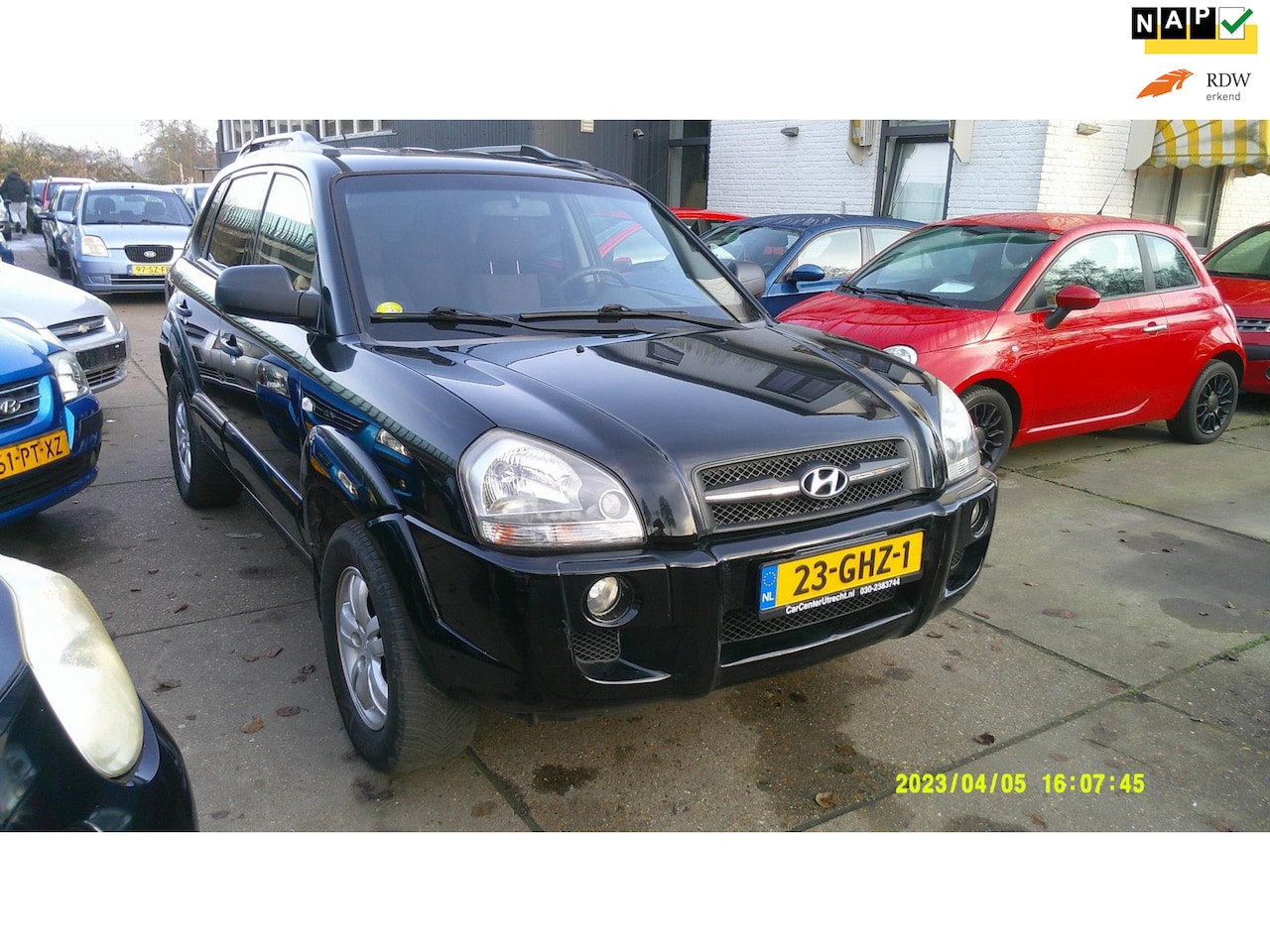 Hyundai Tucson - 2.0i Dynamic Executive st bekr airco elek pak nap apk - AutoWereld.nl