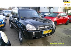 Hyundai Tucson - 2.0i Dynamic Executive st bekr airco elek pak nap apk