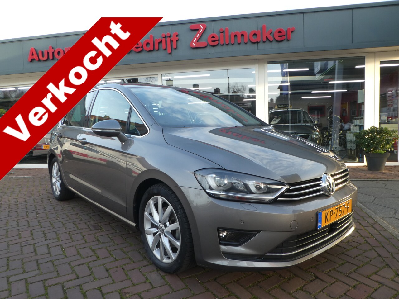 Volkswagen Golf Sportsvan - 1.4 TSI Business Edition Connected Automaat, Navi, Camera, PDC V+A, Trekhaak, 17" Lm velg - AutoWereld.nl