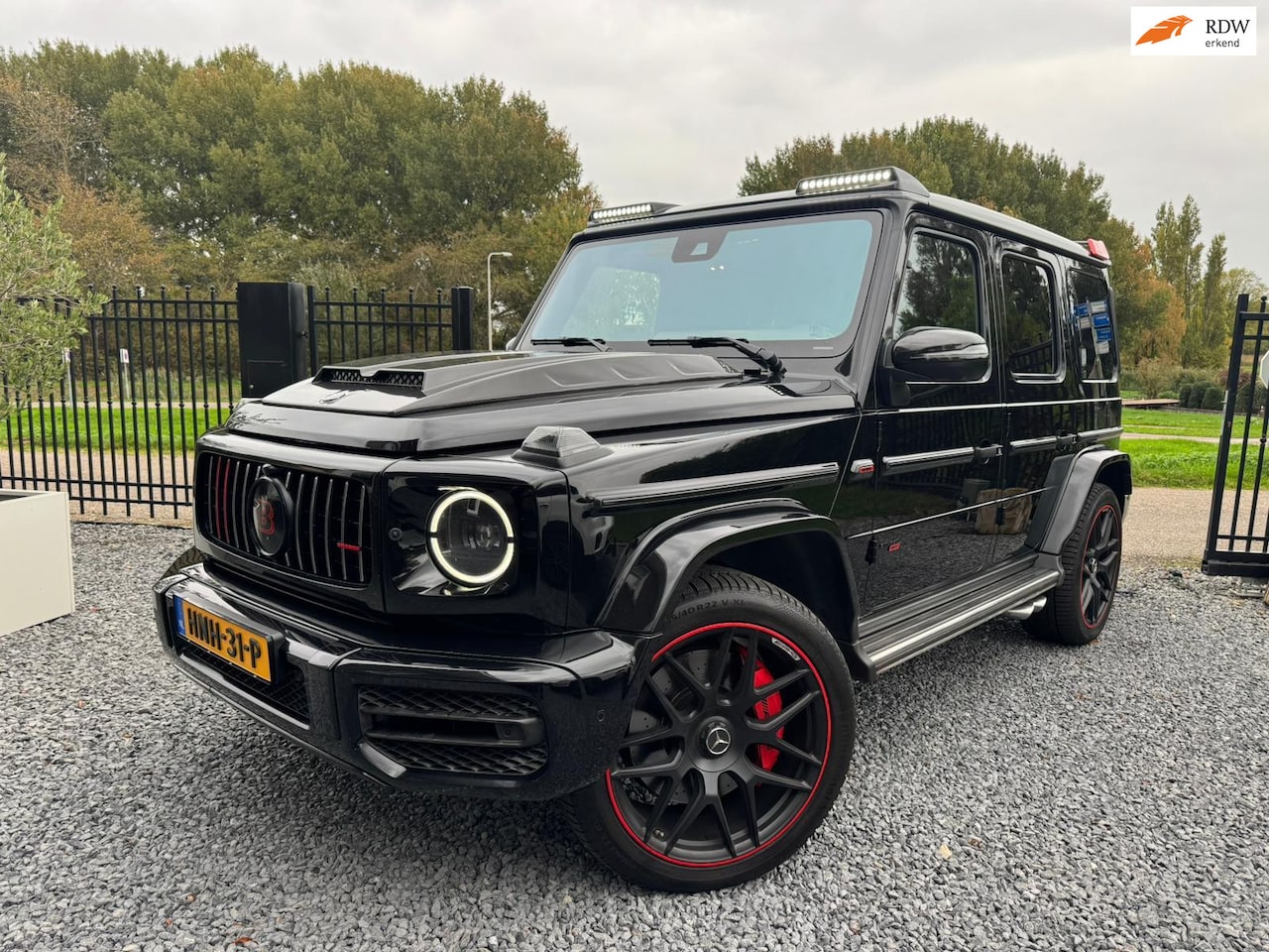 Mercedes-Benz G-klasse - G63 Brabus / BTW / Full Carbon / Massage stoelen / Dealer onderhouden VOL / - AutoWereld.nl