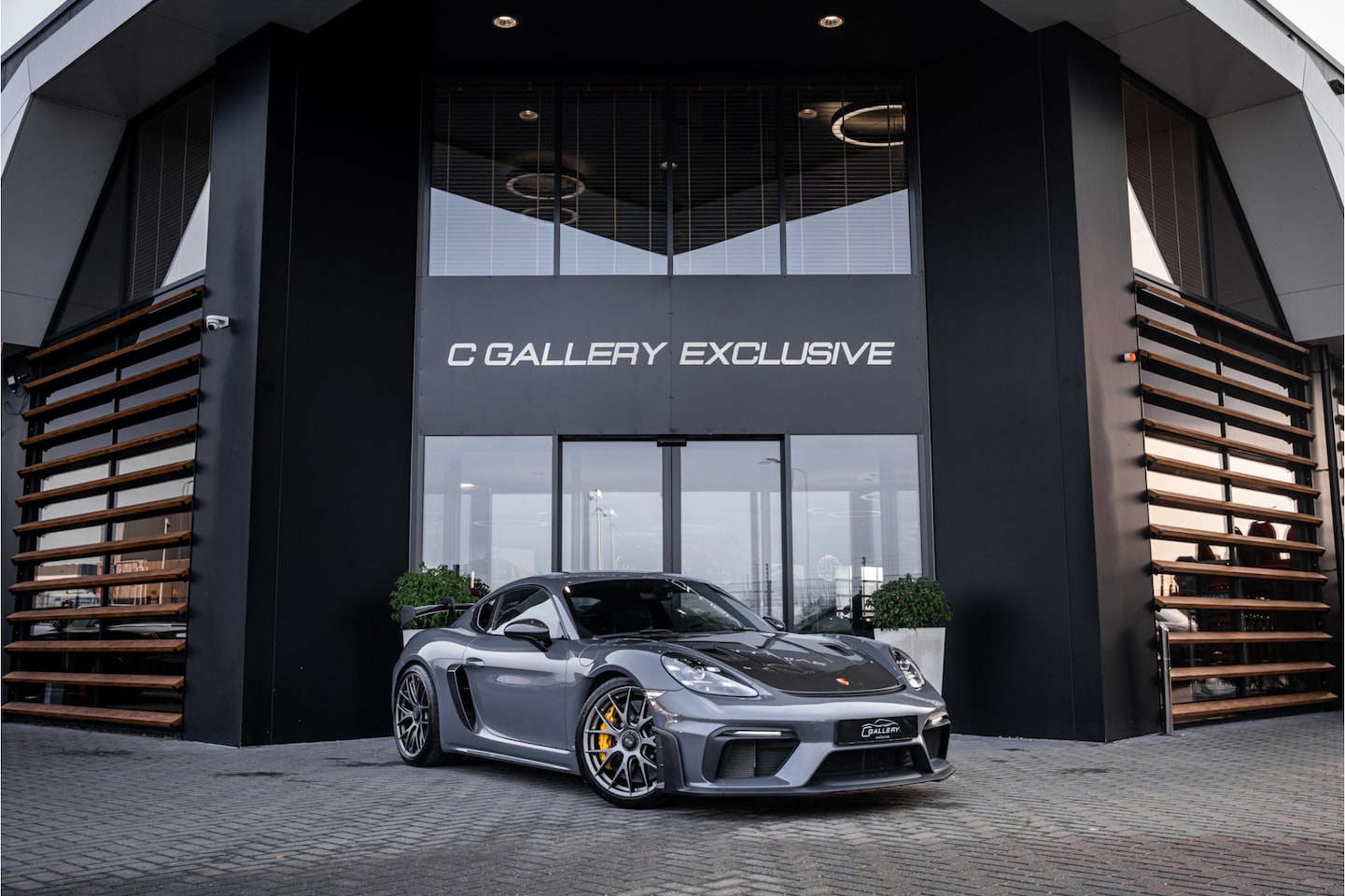 Porsche 718 GT4 - RS - Origineel NL | Weissach | PPF | Sport Chrono + | Carbon | Alcantara - AutoWereld.nl