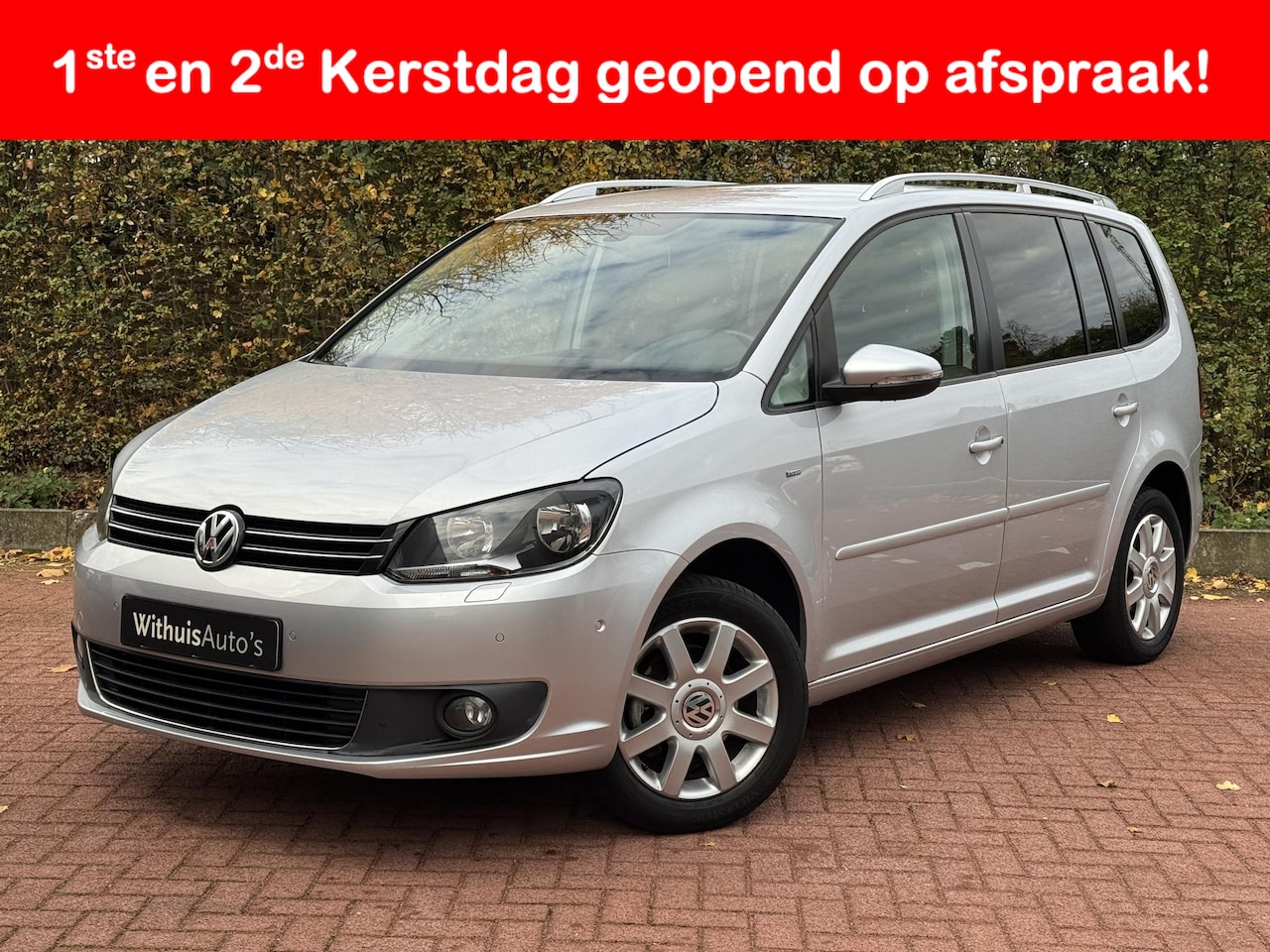 Volkswagen Touran - 1.2 TSI Life 7-Persoons Carplay Cruise Stoelverwarming - AutoWereld.nl