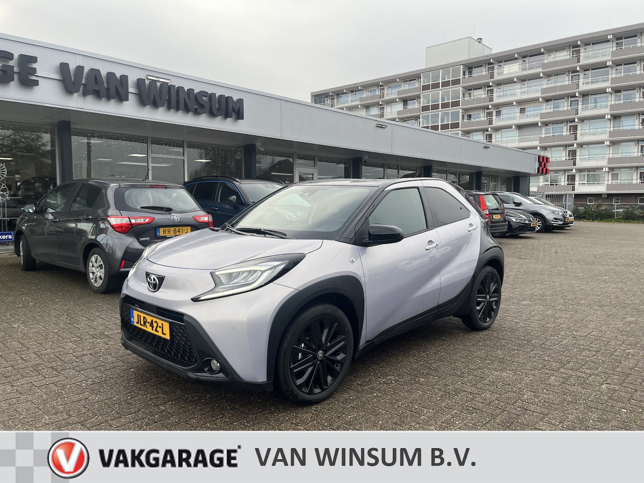 Toyota Aygo X - 1.0 VVT-i S-CVT JBL Applecarplay/Android Auto Stoelverwarming Automaat Lmv Pdc Acamera Cru - AutoWereld.nl
