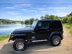 Jeep Wrangler - 2.4i-BLACK & CHROME
