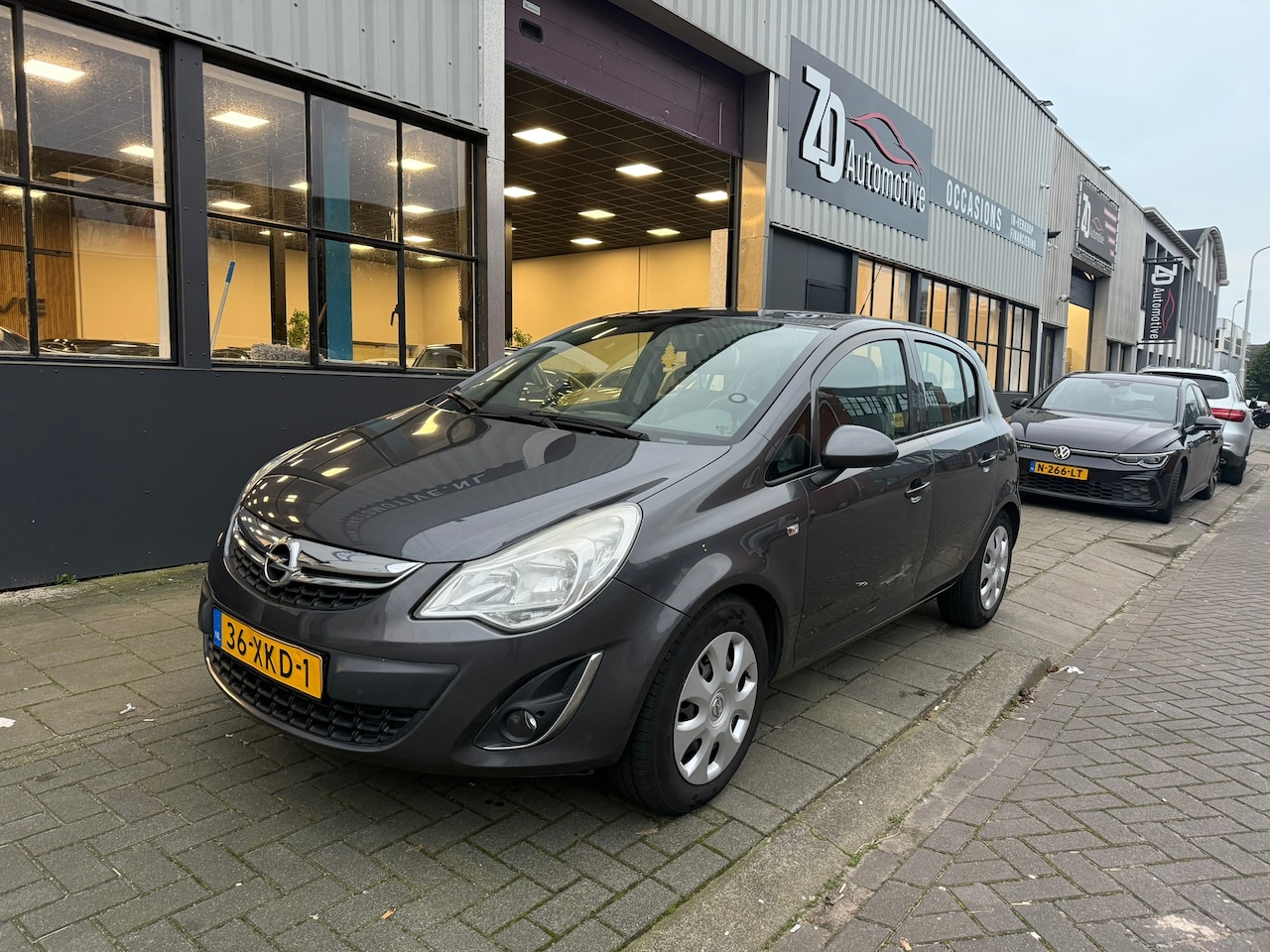 Opel Corsa - 1.2-16V Anniversary Edition 1.2-16V Anniversary Edition - AutoWereld.nl