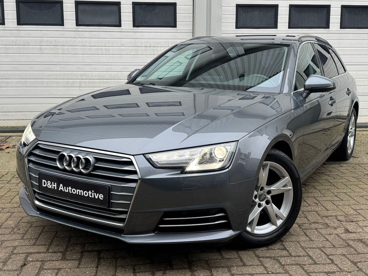 Audi A4 Avant - 1.4 TFSI Sport virtual/carplay/keyls/led/xenon/navi/select modus/audi pre sense/sfeerverli - AutoWereld.nl