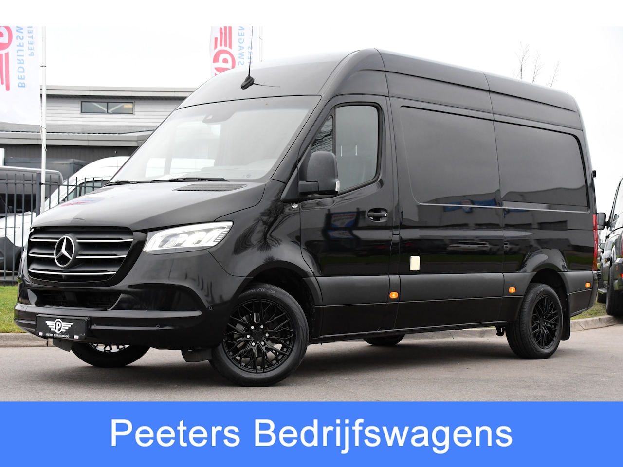 Mercedes-Benz Sprinter - 316 2.2 CDI L2H2 Black Edition 360 Camera, Adaptieve Cruise, 10,5'' Mbux, LED, Automaat, L - AutoWereld.nl