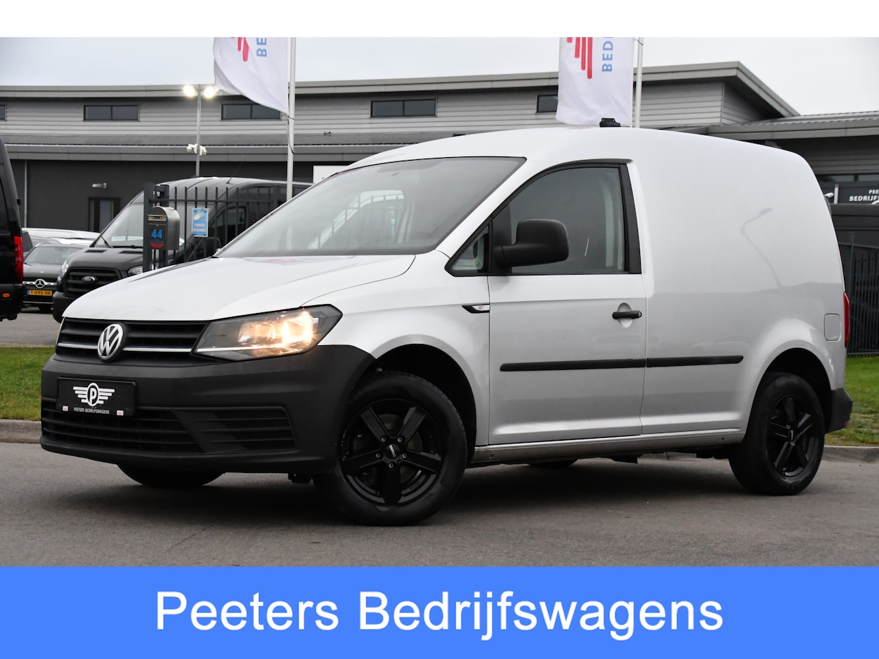 Volkswagen Caddy - 2.0 TDI L1H1 BMT PB Edition Cruise, Carplay, Multimedia, 75pk, Airco, Trekhaak, Uniek! - AutoWereld.nl