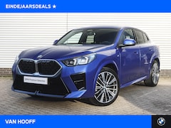 BMW X2 - sDrive20i M Sport Automaat / Sportstoelen / Achteruitrijcamera / M Adaptief onderstel / Co
