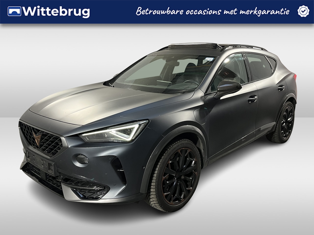 CUPRA Formentor - 1.4 e-Hybrid VZ Black Edition / 245 PK/ AUTOMAAT/ EXCUSIEVE LAK/ PANO/ LEDER/ MEMORY SEAT/ - AutoWereld.nl