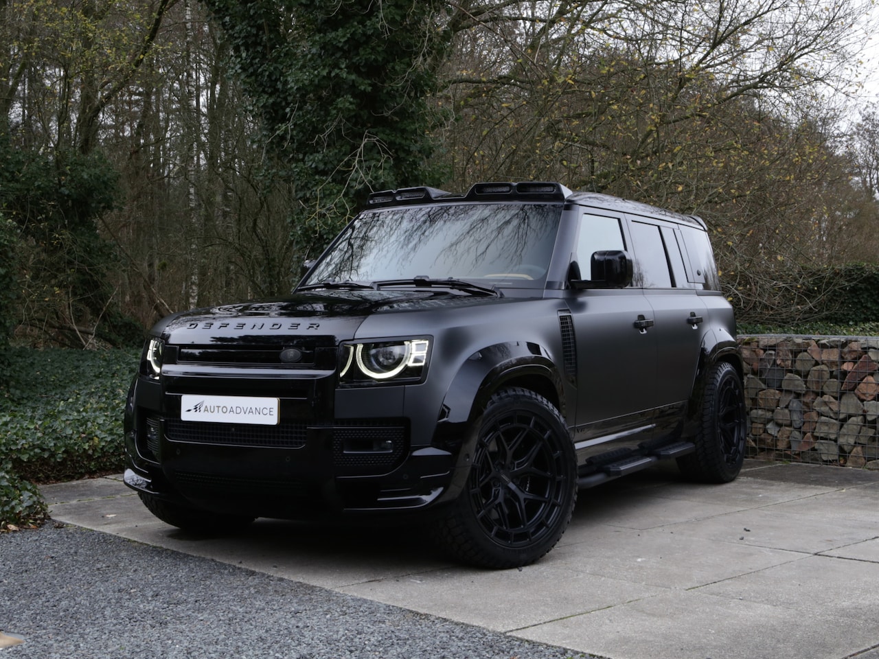 Land Rover Defender 110 - 5.0 P525 110 V8 Urban Carpathian Edition - AutoWereld.nl