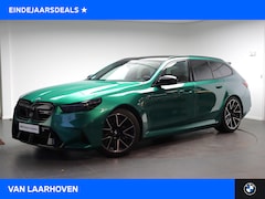 BMW 5-serie Touring - M5 Automaat / Panoramadak / Trekhaak / Stoelventilatie / Bowers & Wilkins / Comfort Access