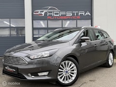 Ford Focus Wagon - 1.0 Titanium Edition Trekhk Clima Navi Nap