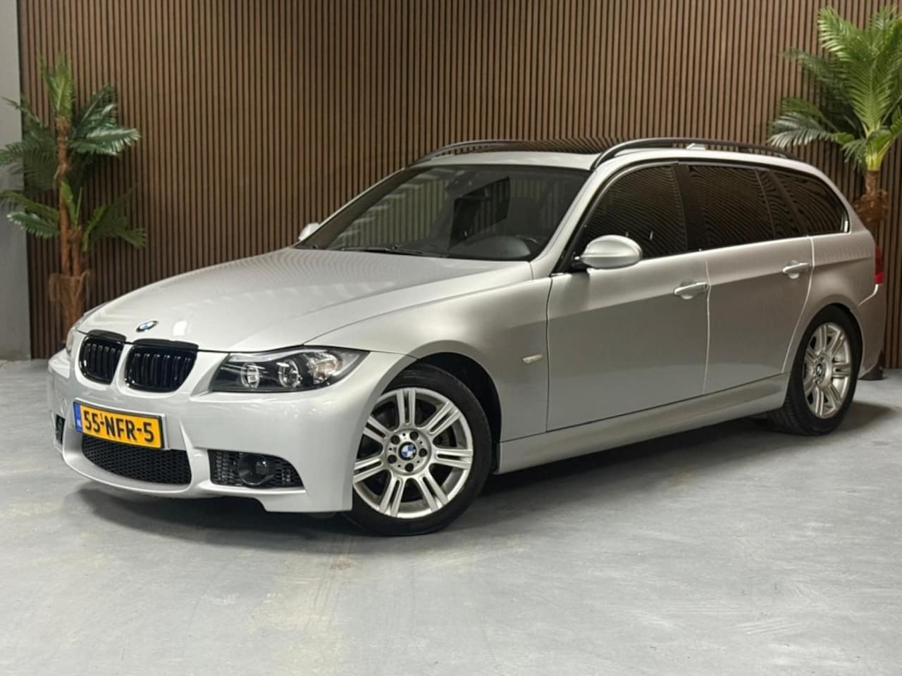 BMW 3-serie Touring - 320i M Pakket, Nieuw D. Ketting - AutoWereld.nl