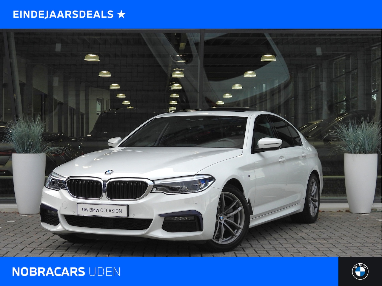 BMW 5-serie - 520i High Executive M Sport Automaat / Schuif-kanteldak / Adaptieve LED / Stoelverwarming - AutoWereld.nl