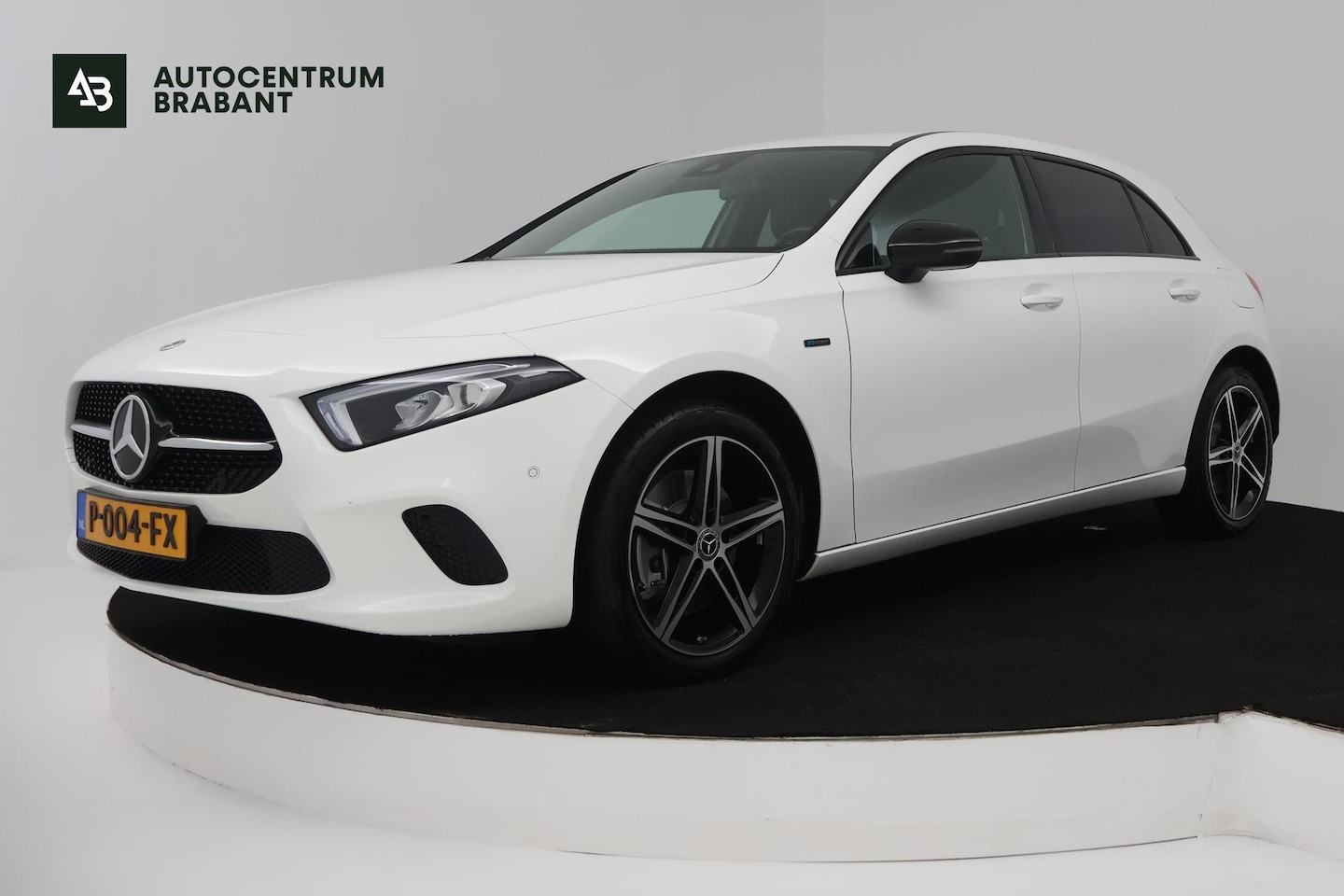 Mercedes-Benz A-klasse - 250 e Business Solution AMG Limited (SFEERVERLICHTING, STOELVERWARMING, ACHTERUITRIJCAMERA - AutoWereld.nl