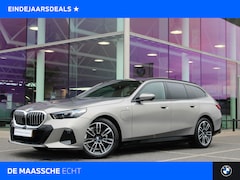 BMW 5-serie Touring - 530e M Sport M Sport Automaat / Panoramadak / Trekhaak / Achteruitrijcamera / Adaptieve LE