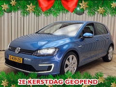 Volkswagen e-Golf - Leder* Warmtepomp / Stoelverwarming / Adapt. Cruise / LED / Keyless / Dynaudio / Camera /