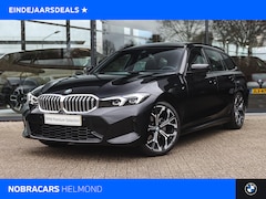 BMW 3-serie Touring - 320i M Sport Automaat / Panoramadak / Trekhaak / Sportstoelen / M Sportonderstel / Achteru