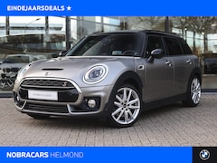 MINI Clubman - Cooper S / Panoramadak / Sportstoelen / Achteruitrijcamera / Comfort Access / LED / Park A