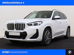 BMW X1 - xDrive25e M Sport Automaat / Panoramadak / Trekhaak / Achteruitrijcamera / M Adaptief onde