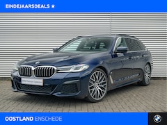 BMW 5-serie Touring - 540i xDrive High Executive M Sport Automaat / Panoramadak / Laserlight / Head-Up / Comfort