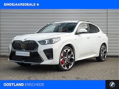 BMW X2 - sDrive20i M Sport Automaat / Sportstoelen / Achteruitrijcamera / M Adaptief onderstel / Co