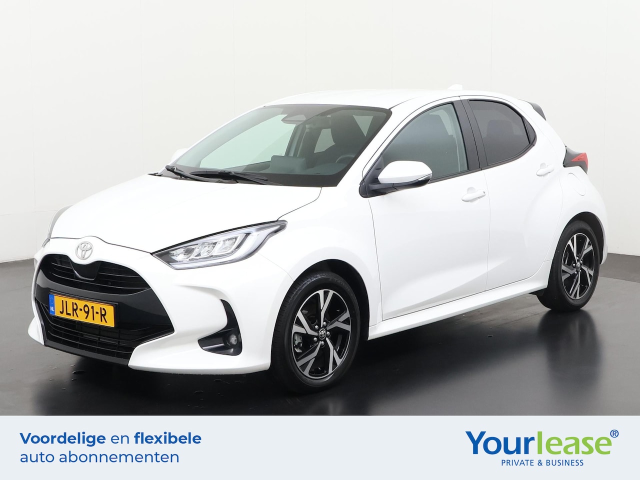 Toyota Yaris - 1.5 Hybrid 115 Business Plus | All-in 385,- Private Lease | Direct uit voorraad - AutoWereld.nl