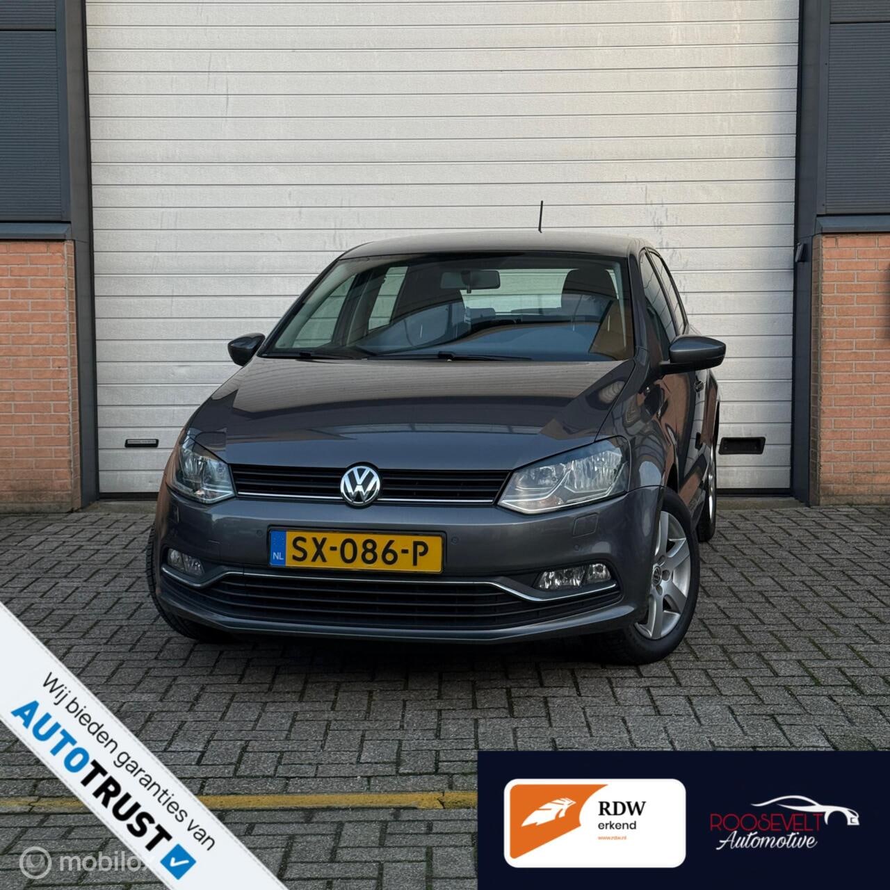 Volkswagen Polo - 1.0 First Edition /Facelift/Carplay/APK/PDC - AutoWereld.nl