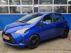 Toyota Yaris - 1.0 VVT-i Connect / Dealer onderhouden / All season banden / Cruise control / Bluetooth /
