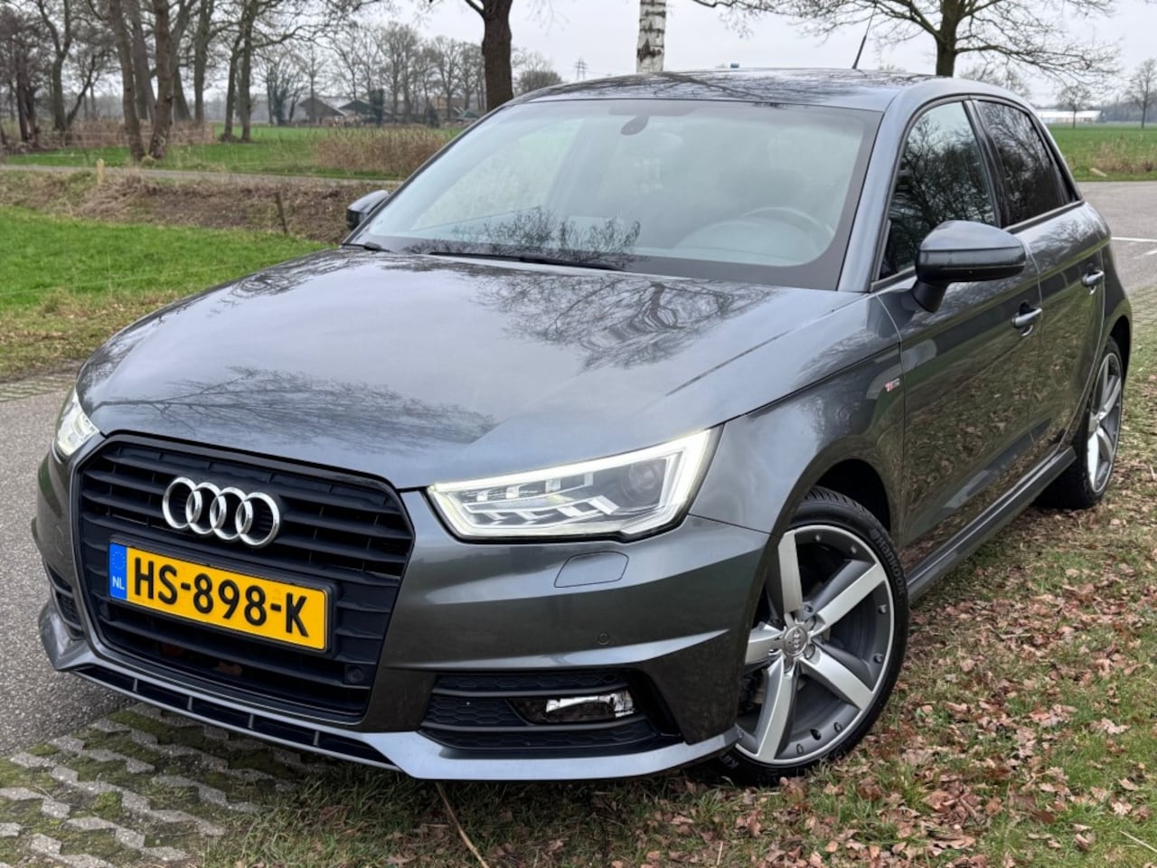 Audi A1 - 1.4 TFSI / SLINE / NAVI / STOELVERWARMING / 17INCH / 74DKM - AutoWereld.nl
