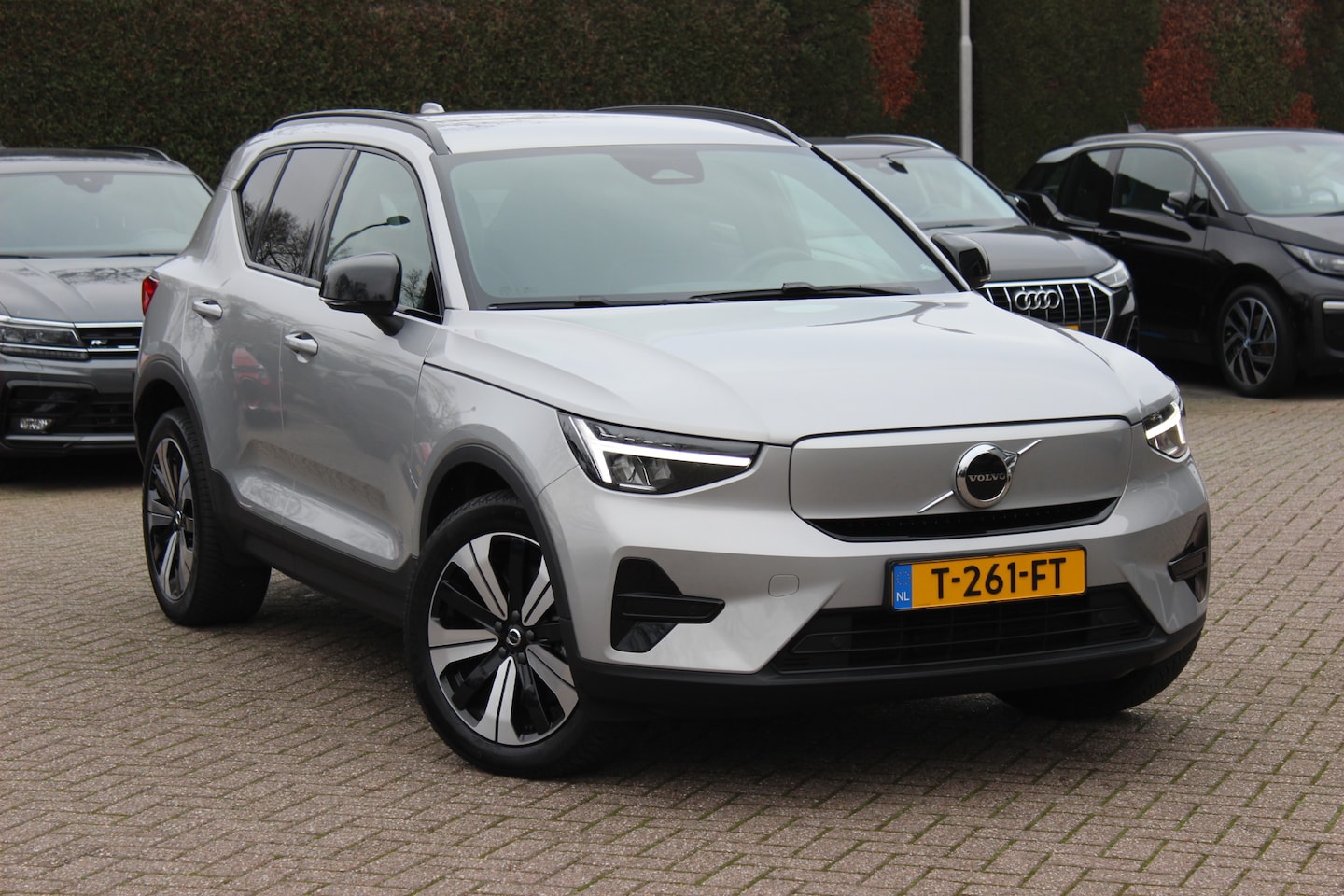 Volvo XC40 - Recharge Plus 70kWh / SoH 95.1% / Trekhaak / Camera / Leder&Alcantara / Intr.voorverwarmin - AutoWereld.nl