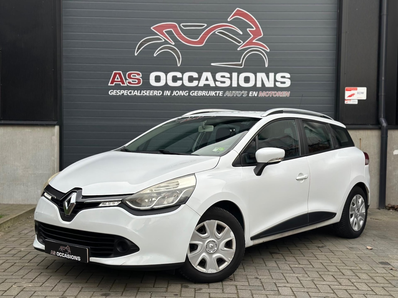 Renault Clio Estate - 1.5 dCi ECO Expression parksens - Navi - Airco - AutoWereld.nl