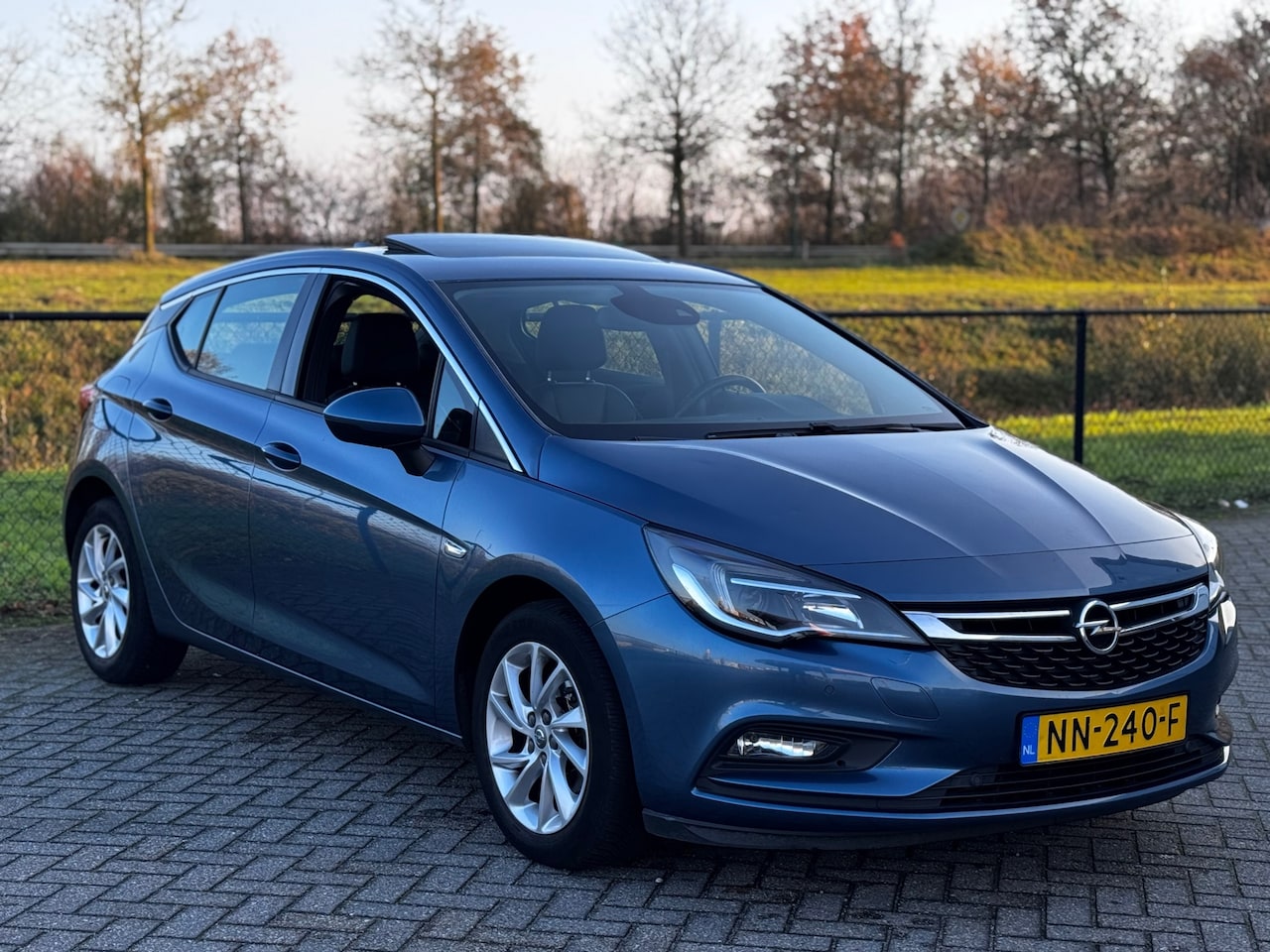 Opel Astra - 1.4 Innovation+LuxeUitvoering-NAP - AutoWereld.nl