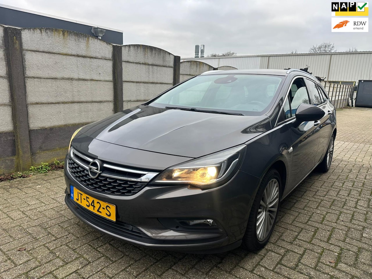 Opel Astra Sports Tourer - 1.6 CDTI Innovation AUTOMAAT/ LED/ PDC! - AutoWereld.nl