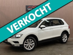 Volkswagen Tiguan - 2.0 TSI 4Motion Highline 2017 DSG 220PK LED TREKHAAK