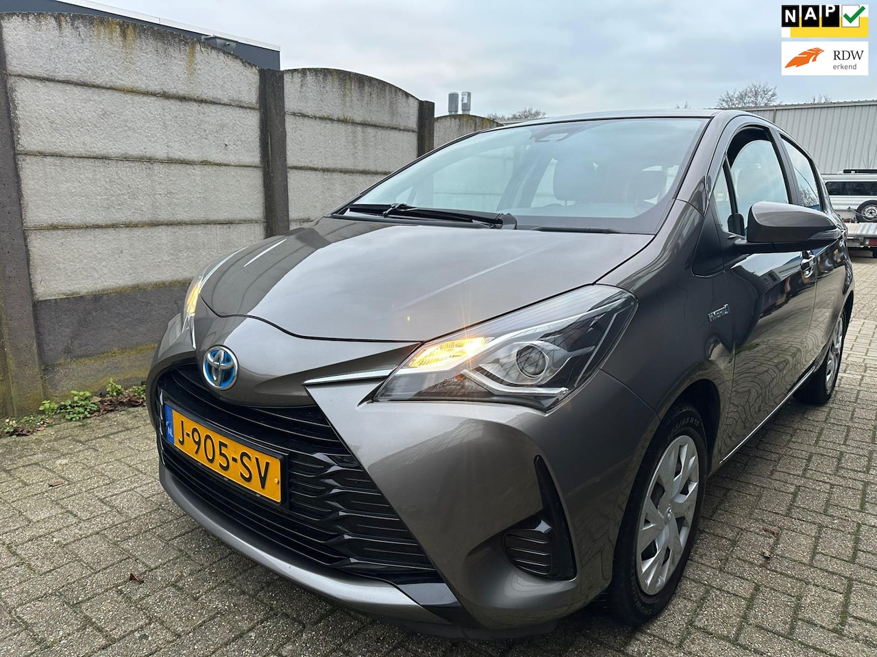 Toyota Yaris - 1.5 Hybrid Active AIRCO/ NAVI/ CAMERA! - AutoWereld.nl