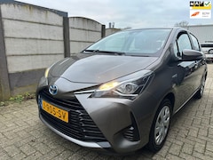 Toyota Yaris - 1.5 Hybrid Active AIRCO/ NAVI/ CAMERA