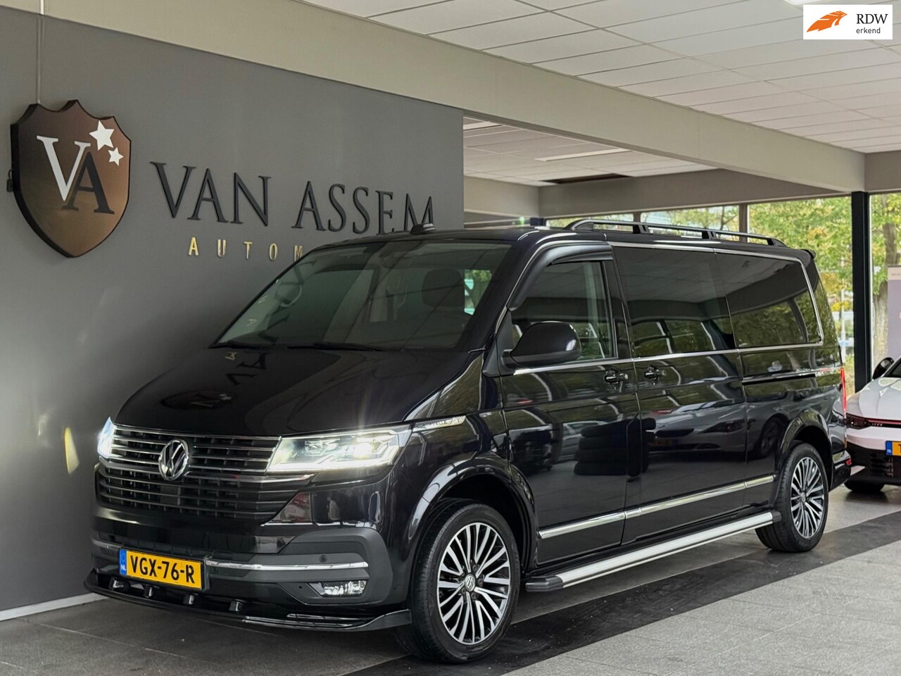 Volkswagen Transporter Multivan - 2.0 TDI L2H1 31 Comfortline 2.0 TDI L2H1 31 Comfortline - AutoWereld.nl