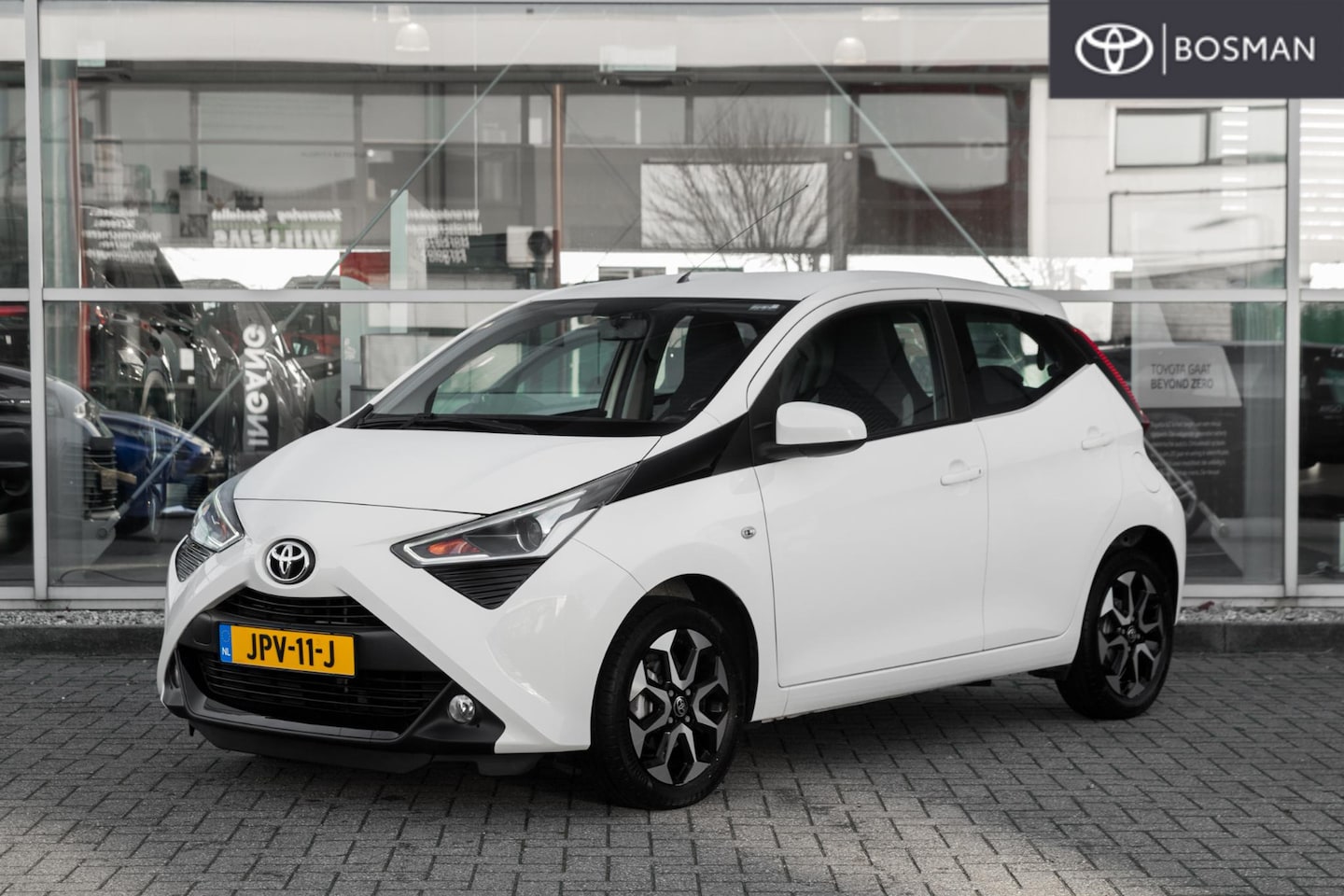 Toyota Aygo - 1.0 VVT-i x-play 1.0 VVT-i x-play - AutoWereld.nl