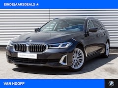 BMW 5-serie Touring - 520i High Executive Luxury Line Automaat / Laserlight / Sportstoelen / Achteruitrijcamera