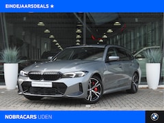 BMW 3-serie Touring - 330i M Sport Automaat / Panoramadak / Sportstoelen / Achteruitrijcamera / Adaptieve LED /