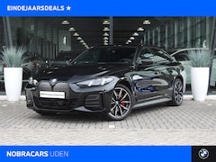 BMW i4 - eDrive35 M Sport / Active Cruise Control / Parking Assistant / Comfort Access / Stoelverwa