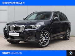 BMW X3 - xDrive20i High Executive M Sport Automaat / Panoramadak / Achteruitrijcamera / Sportstoele