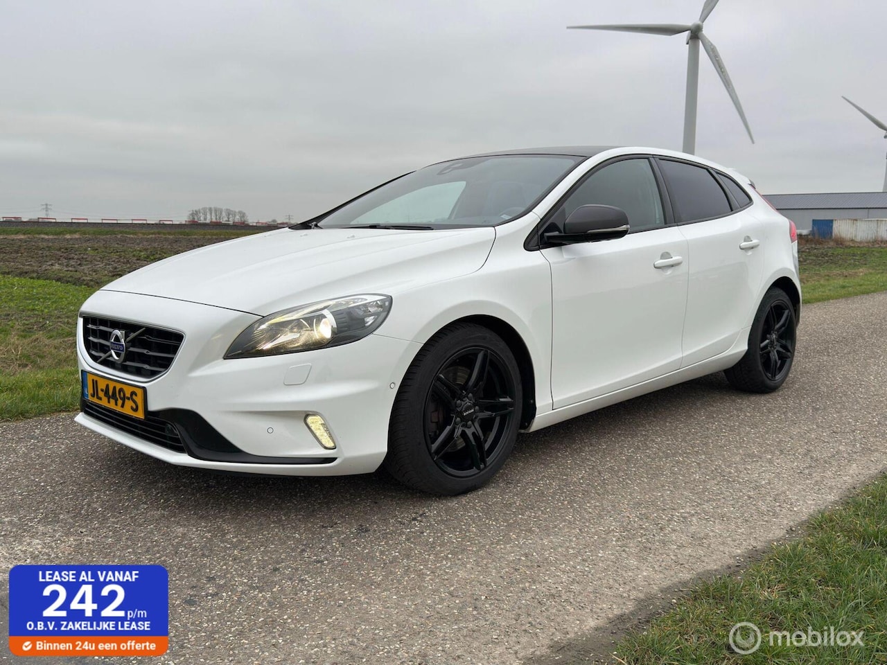 Volvo V40 - 2.0 D4 Carbon Edition 1e eigenaar|230 PK automaat - AutoWereld.nl