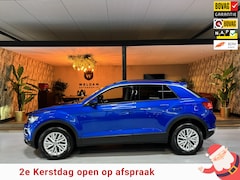 Volkswagen T-Roc - 1.5 TSI Style Garantie Carplay StoelVW Adoptieve Cruise Front ASS Clima Navi Led Dab Rijkl