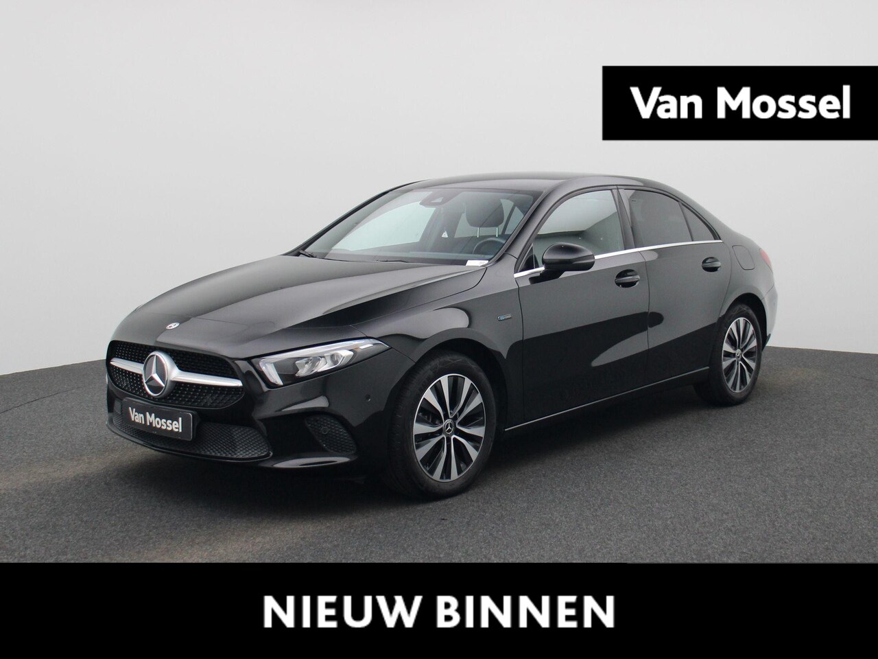 Mercedes-Benz A-klasse - 250 e Business Line | PHEV | Automaat | Navigatie | Virtual Cockpit | Half Leder | Achteru - AutoWereld.nl