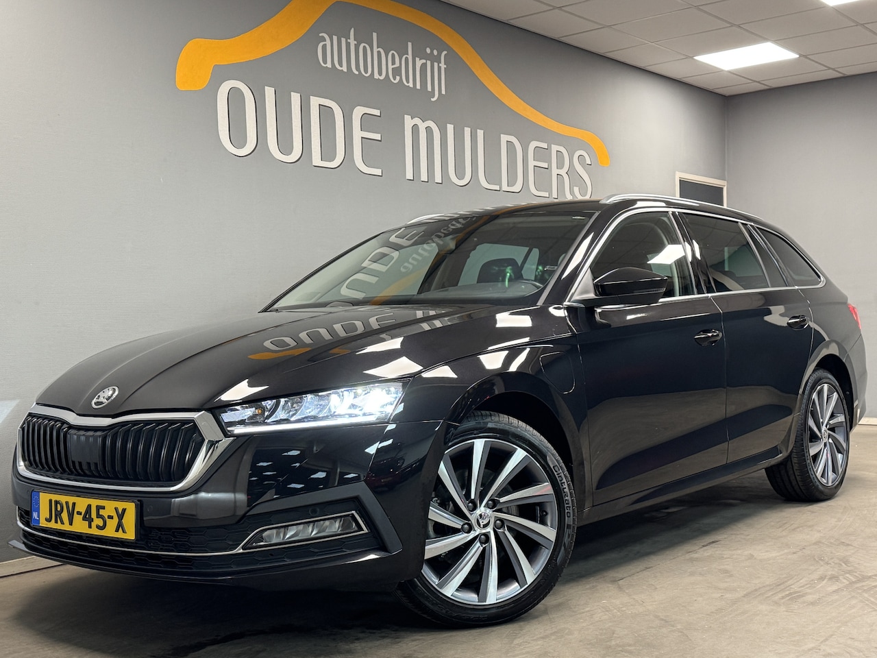 Skoda Octavia Combi - 1.4 Leder/Trekhaak/Gekoelde Stoelen/ACC - AutoWereld.nl